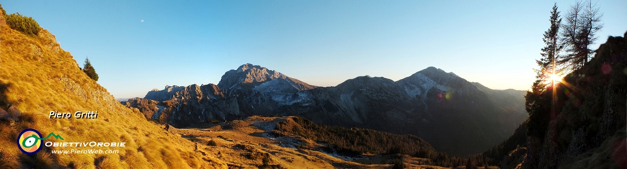 84 Panoramica verso Arera e Menna....jpg